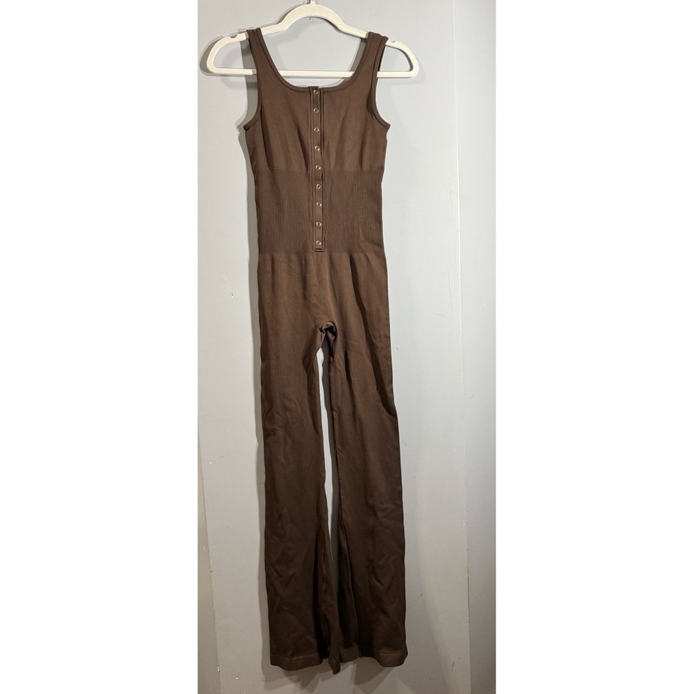 OQQ brown‎ ribbed sleeveless snap front  body suit flare hem size small